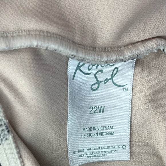 Kona Sol animal print bikini top - Picture 3 of 4